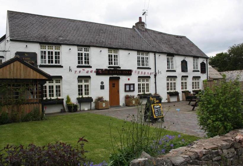 فندق صغير The Raven Inn
