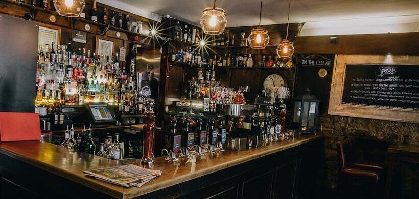 ユースホステル The Sun Hotel & Bar