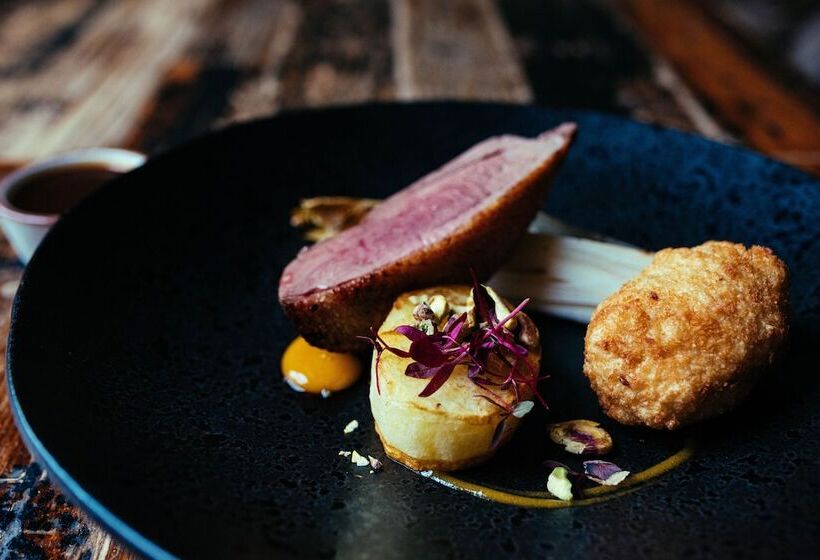 ユースホステル The Sun Hotel & Bar