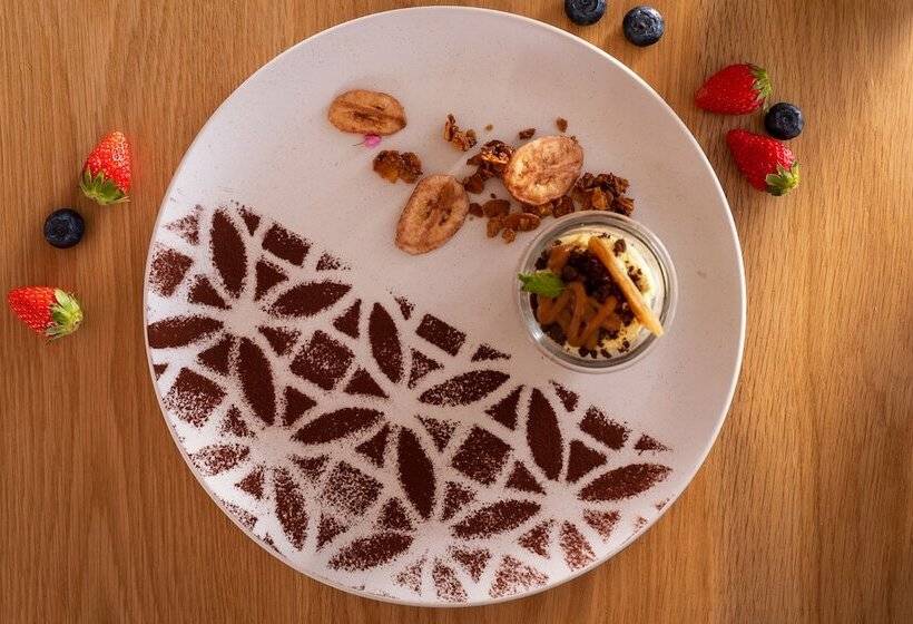 Cross Pattaya Oceanphere   Formerly X2 Pattaya Oceanphere