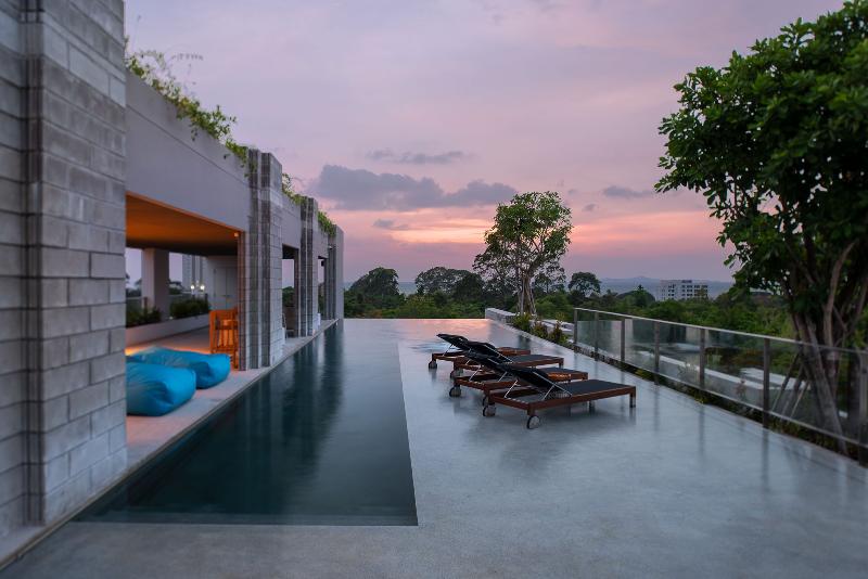 Cross Pattaya Oceanphere   Formerly X2 Pattaya Oceanphere