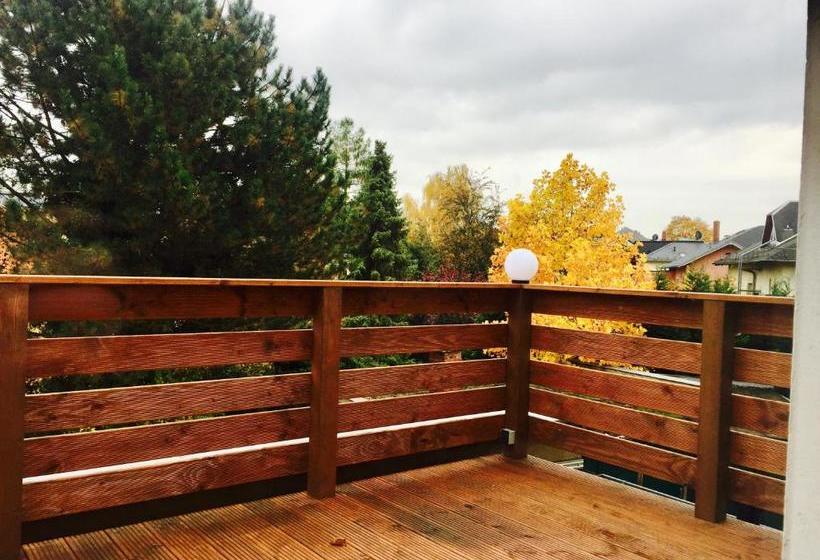 Zu Den Linden   Radebeul Pension Mit Restaurant