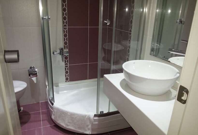 Grand Ahos Hotel & Spa