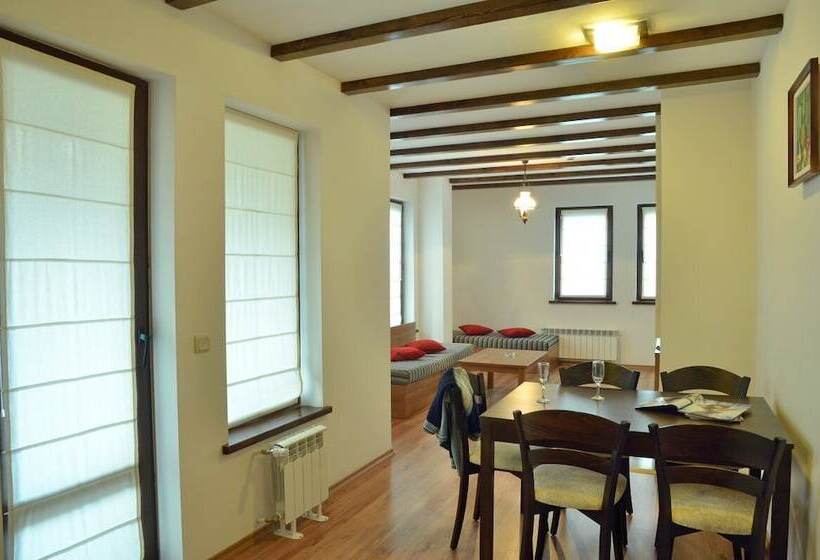 Green Life Family Apartments Pamporovo