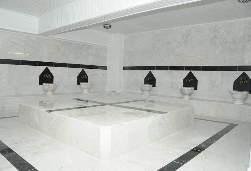 فندق Abdullah Resort