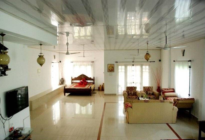 Отель Akshay Homestay