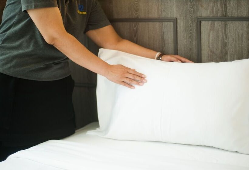 فندق B2 Riverside Premier Resort