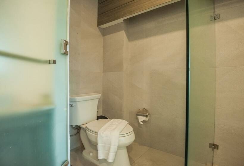 酒店 B2 Riverside Premier Resort