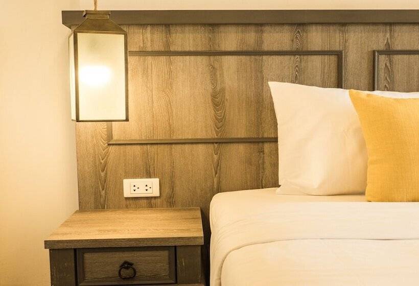 Отель B2 Riverside Premier Resort