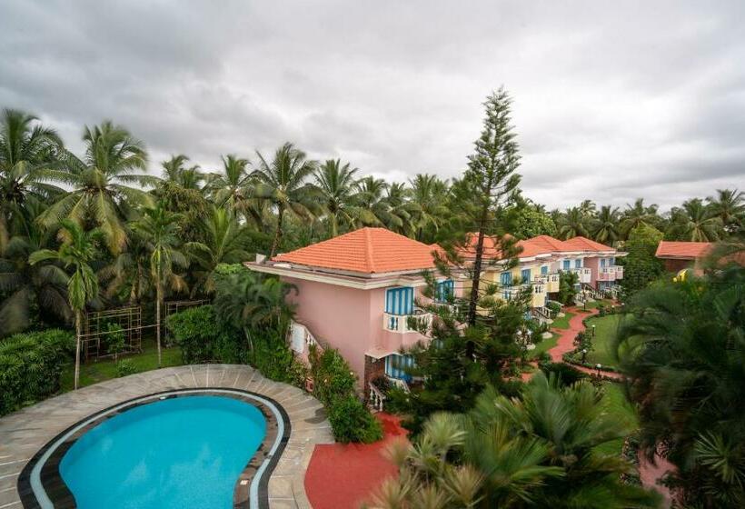 فندق Coconut Grove Beach Resort