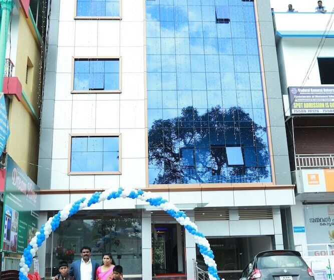 ホテル Dream Home Residency