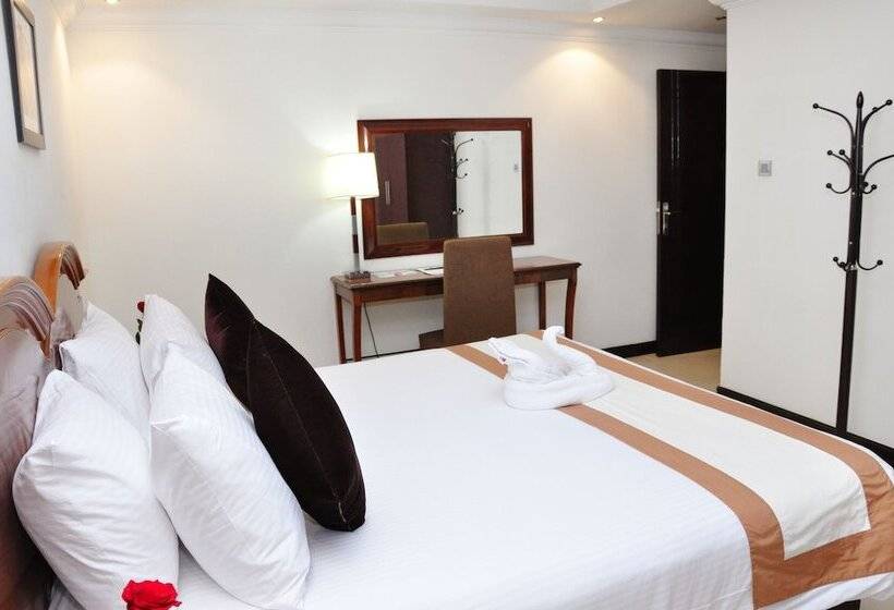 호텔 Ewan Ajman Suites