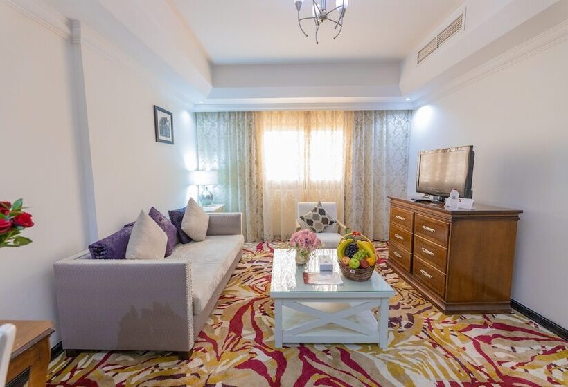 호텔 Ewan Ajman Suites