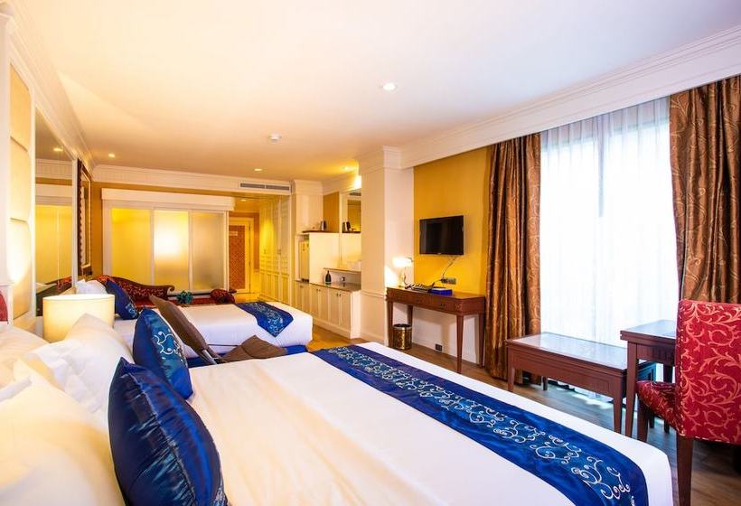 Hotel Floral  · Dolphin Circle Pattaya