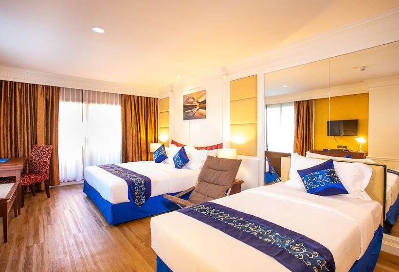 Hotel Floral  · Dolphin Circle Pattaya