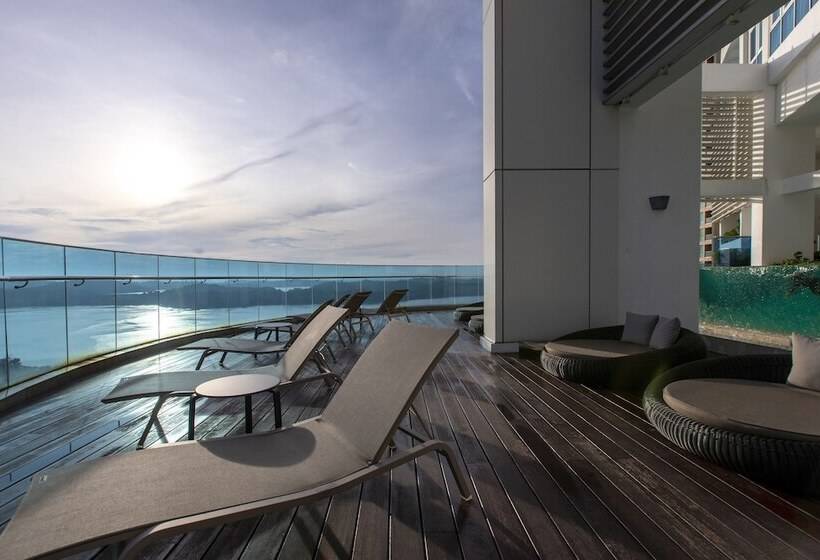 Отель Fraser Place Puteri Harbour