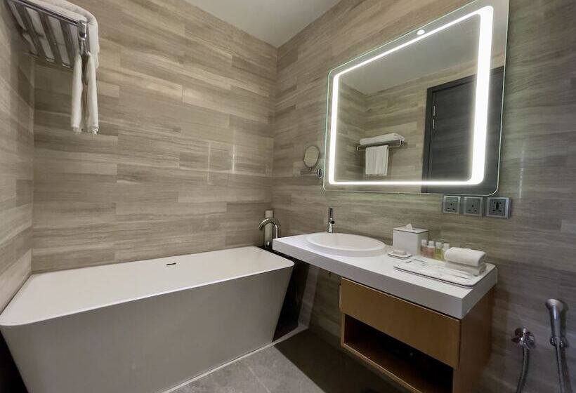 Отель Fraser Place Puteri Harbour