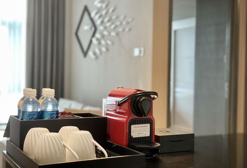 Отель Fraser Place Puteri Harbour