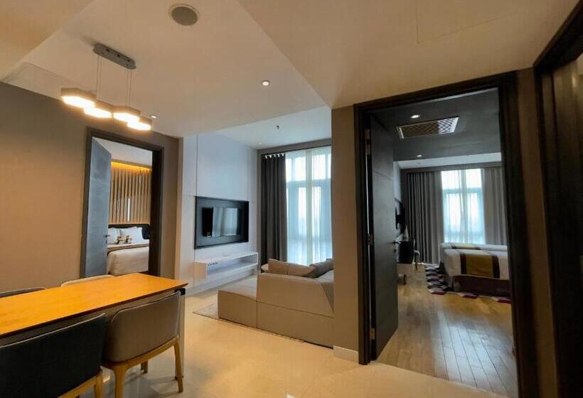 Отель Fraser Place Puteri Harbour