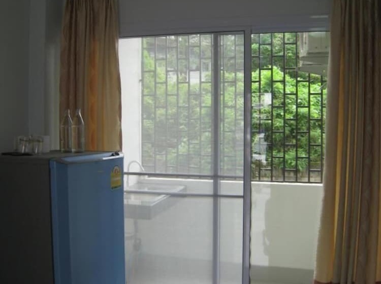 ホテル Grand Perfect Apartment