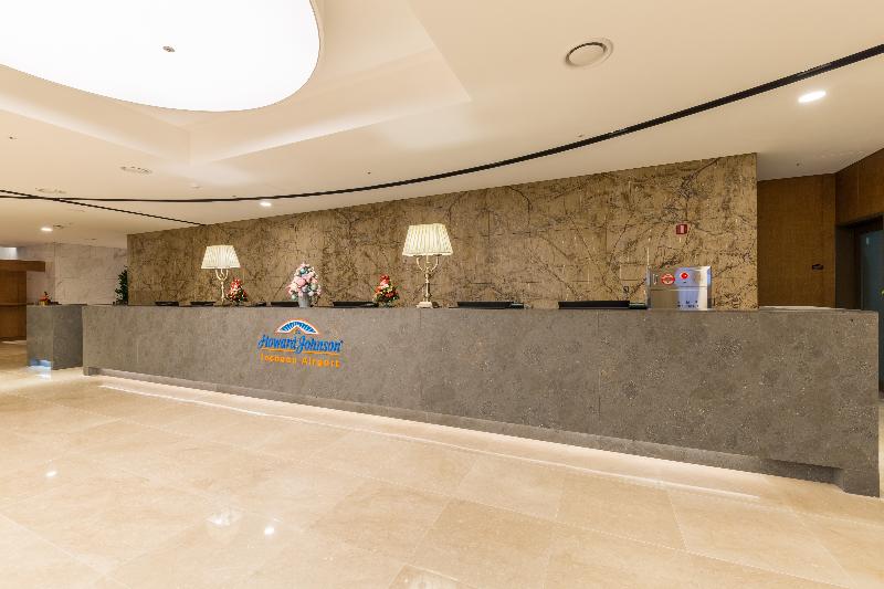 Отель Howard Johnson By Wyndham Incheon Airport