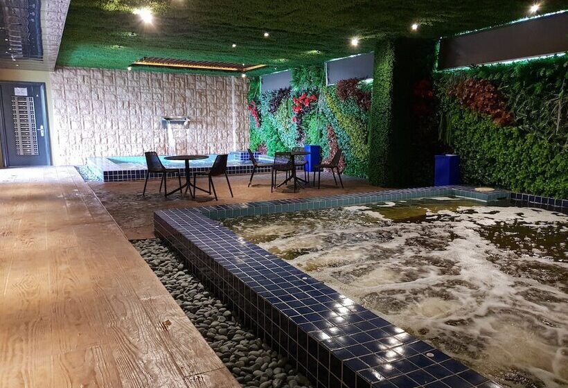 فندق Ksl Hot Spring Resort