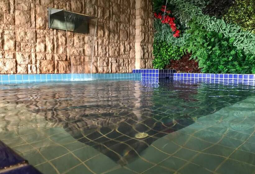 בית מלון כפרי Ksl Hot Spring Resort