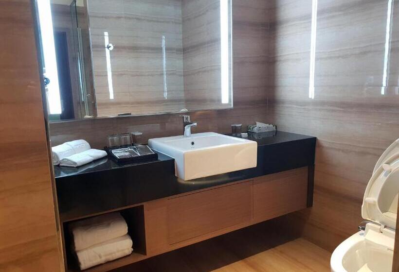 בית מלון כפרי Ksl Hot Spring Resort