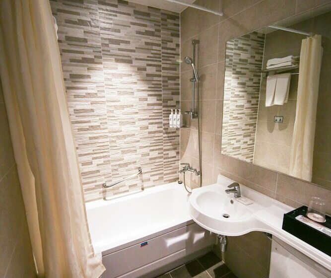 ホテル Dormy Inn Express Seoul Insadong