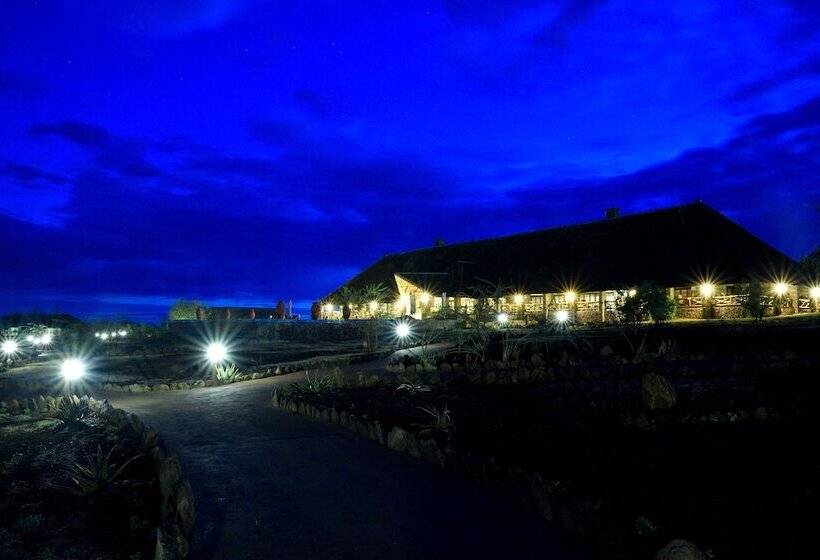 هتل Lake Manyara Kilima Moja Lodge