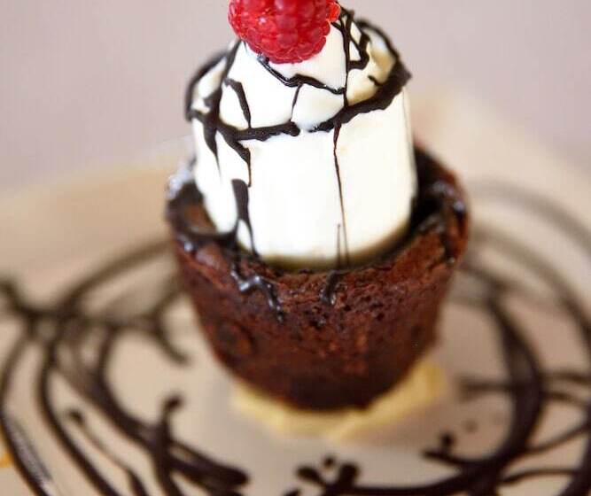 هتل Lake Manyara Kilima Moja Lodge