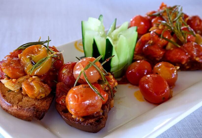 هتل Lake Manyara Kilima Moja Lodge