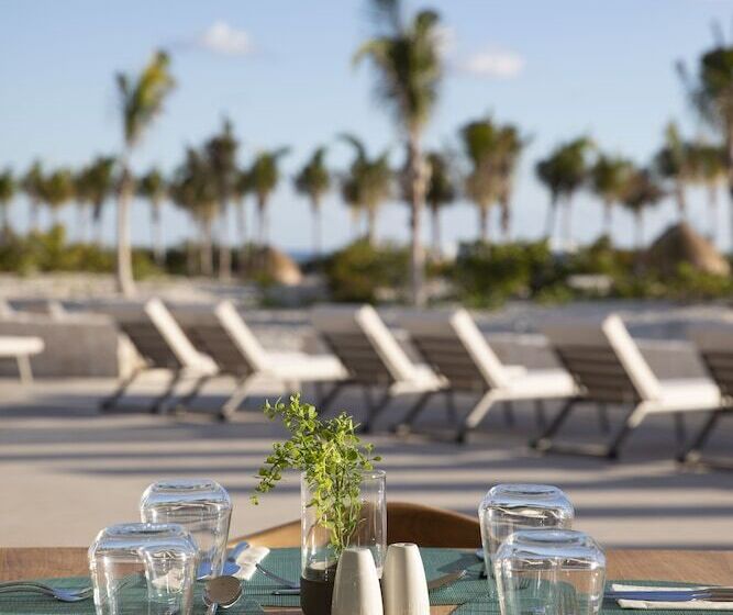 هتل Majestic Elegance Costa Mujeres  All Inclusive