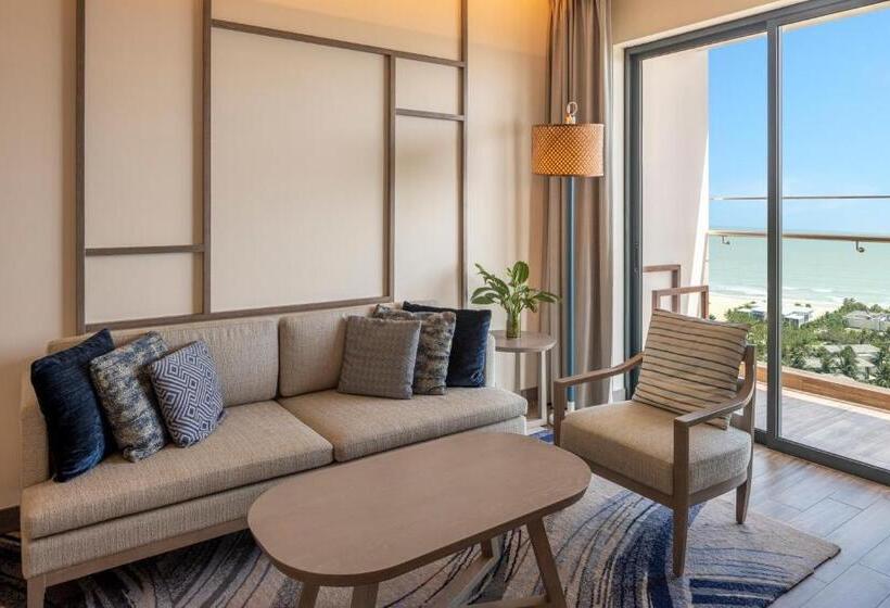 هتل Melia Ho Tram Beach Resort