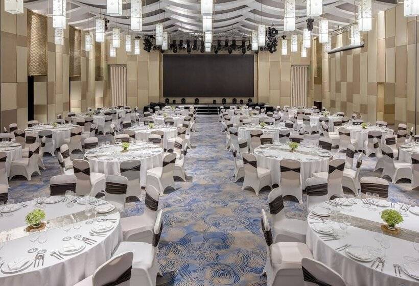 هتل Melia Vinpearl Hue