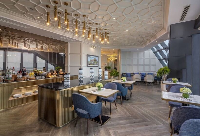 هتل Melia Vinpearl Hue