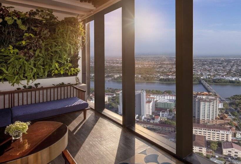 هتل Melia Vinpearl Hue