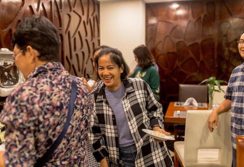 هتل Mercury Boutique