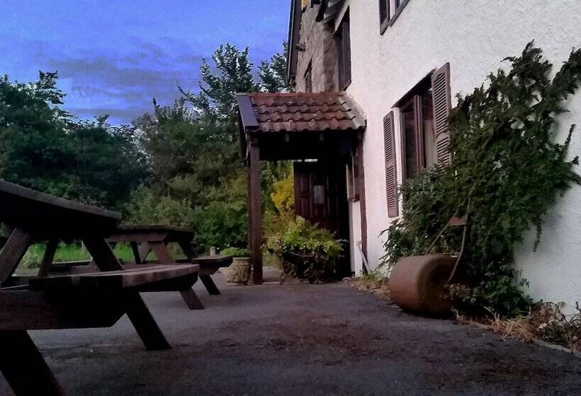 فندق Miltons Country Lodge