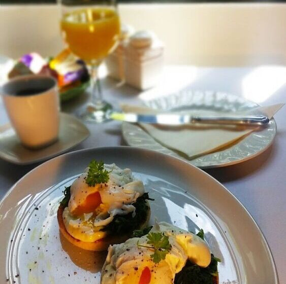 فندق Miltons Country Lodge