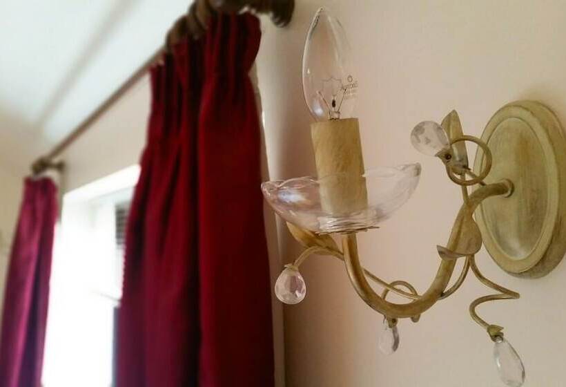 فندق Miltons Country Lodge