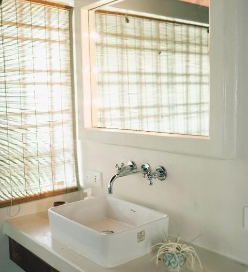 هتل Olam On The Lake