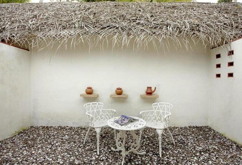 هتل Olam On The Lake