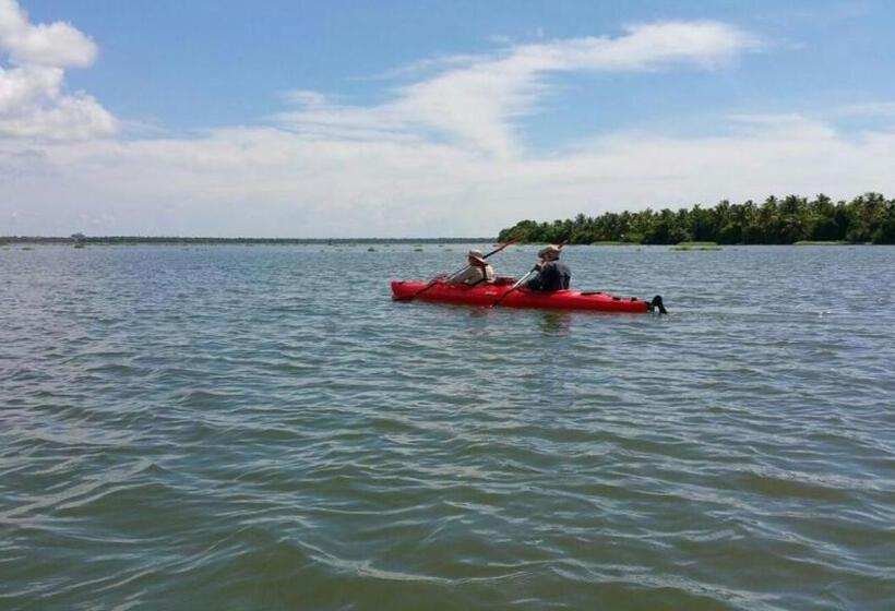 هتل Olam On The Lake