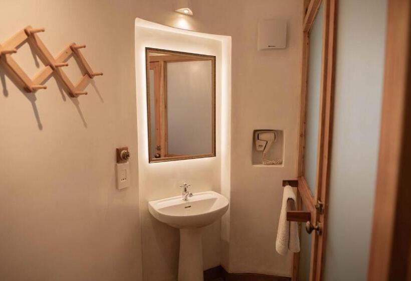 هتل Olam On The Lake