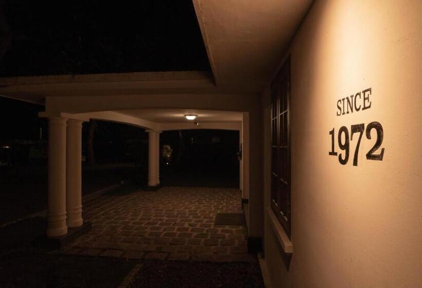 هتل Olam On The Lake