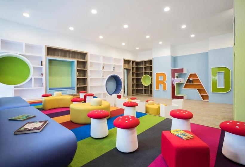 فندق Pinetree Marina Resort