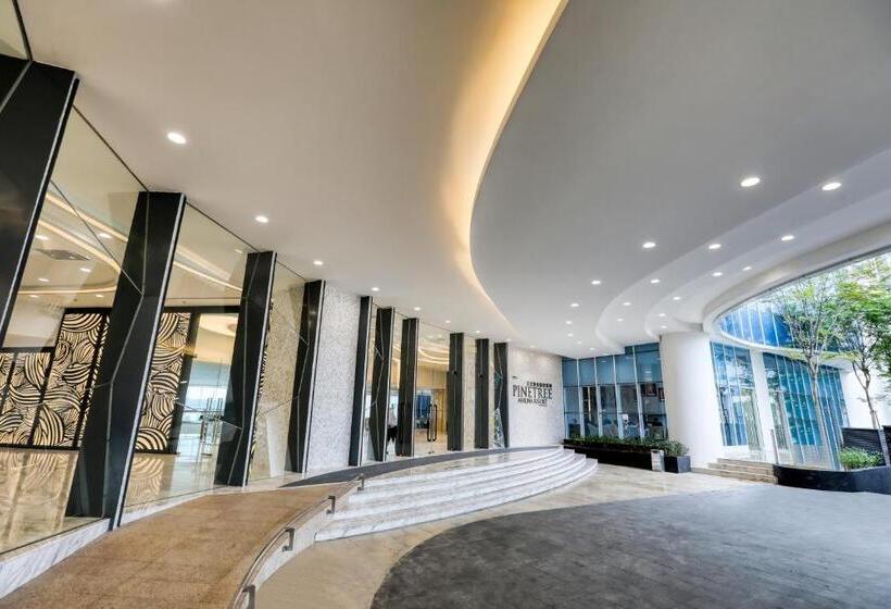 فندق Pinetree Marina Resort