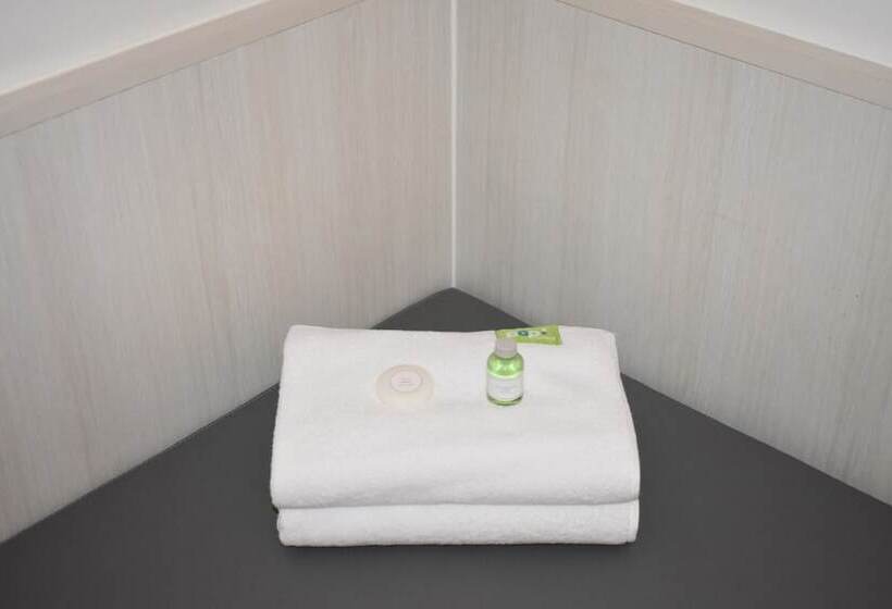 Pop! Hotel Pemuda Semarang