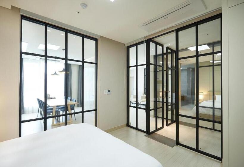 ホテル Pyeongchang The White